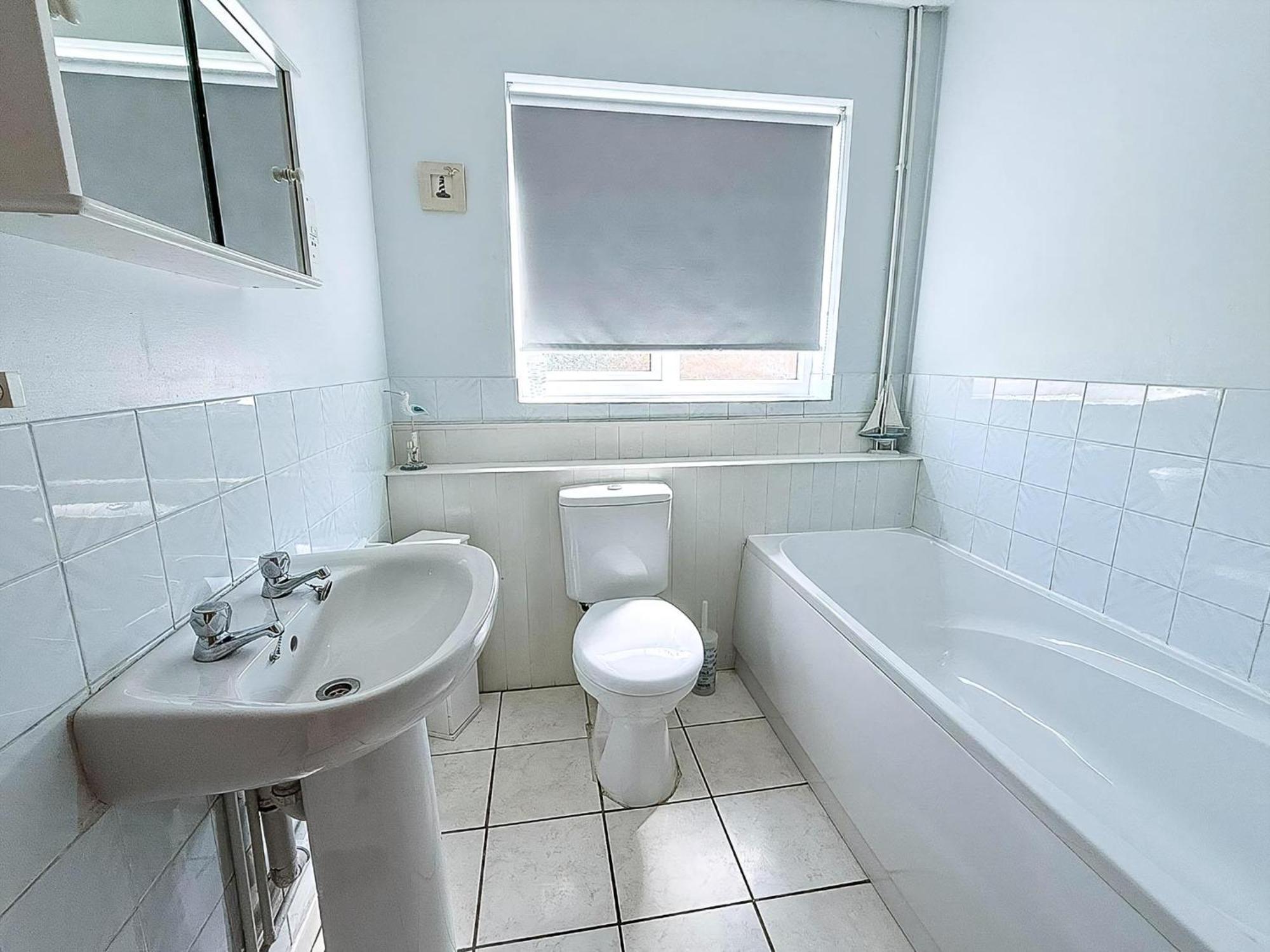 Great 3 Bedroom Chalet To Hire With In Hemsby, Great Seaside Break! Ref 18194B Bagian luar foto
